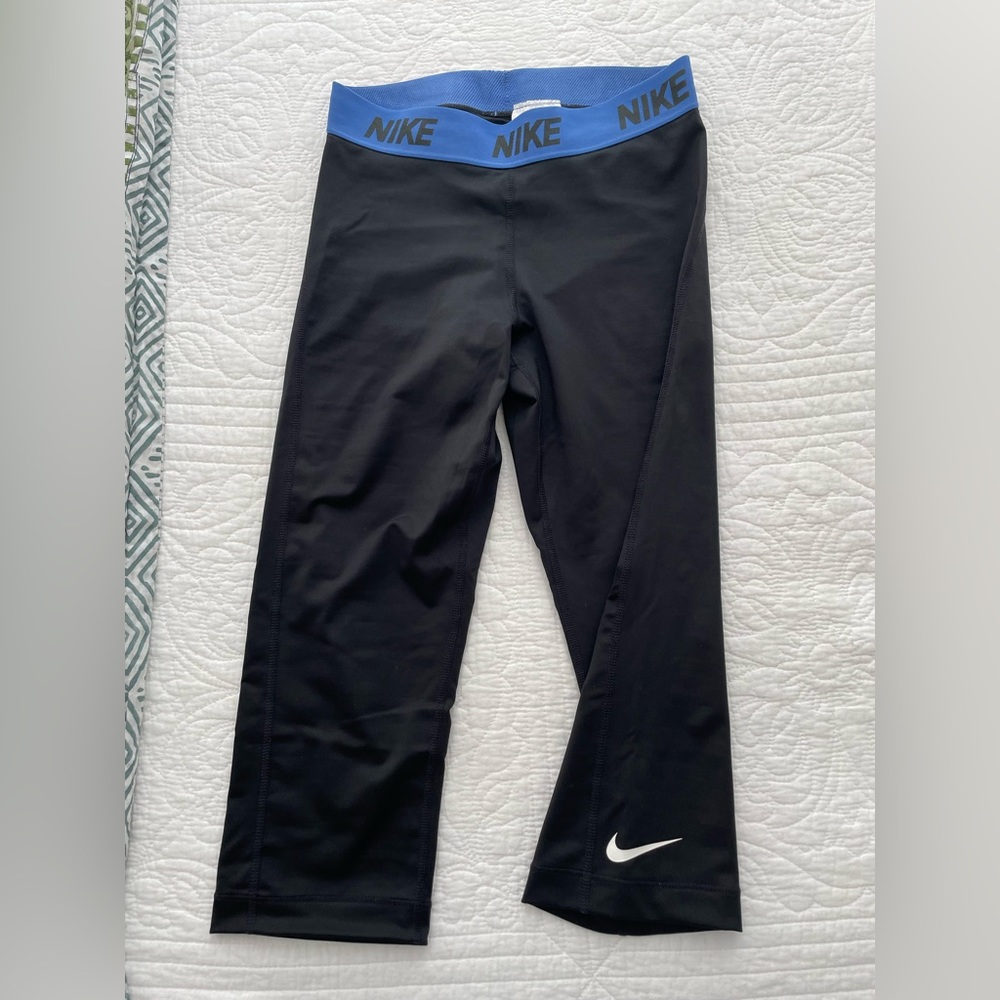 Nike 3/4 length leggings